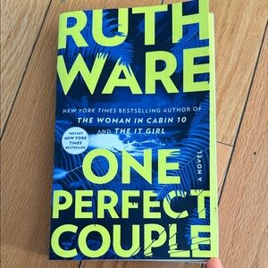 Ruth Ware 'One Perfect Couple' Book
